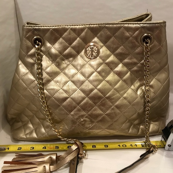 Gold Quilted Tote - Picture 4 of 9